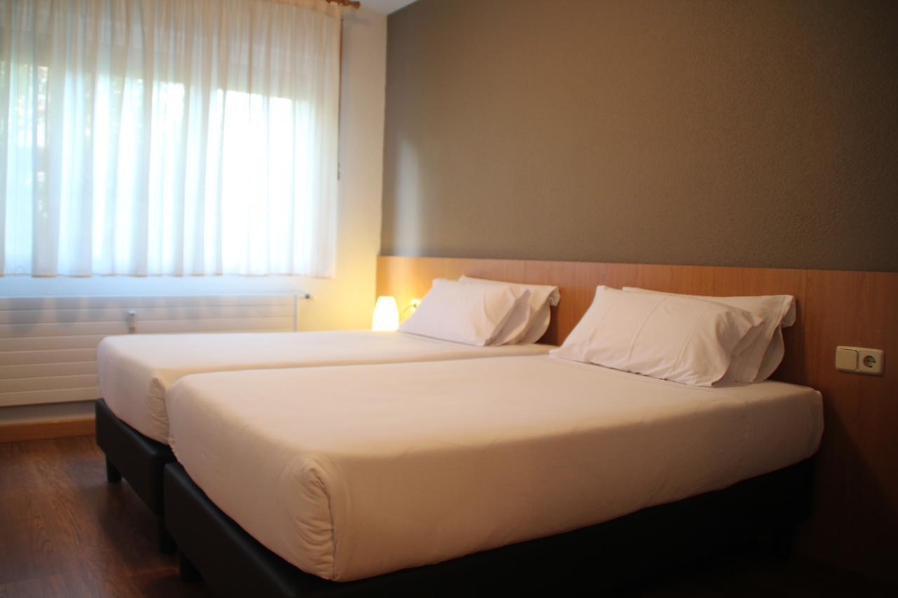 Hostal Abodi Pamplona Eksteriør billede