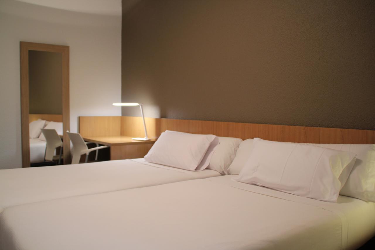Hostal Abodi Pamplona Eksteriør billede