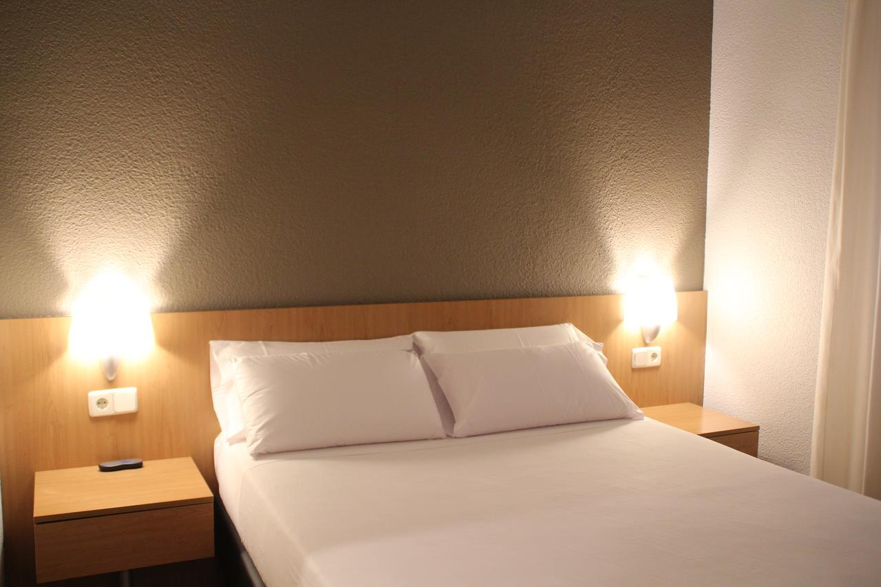Hostal Abodi Pamplona Eksteriør billede